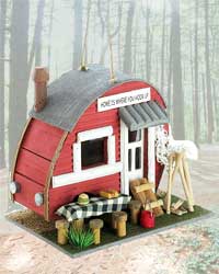 Vintage Trailer Birdhouse